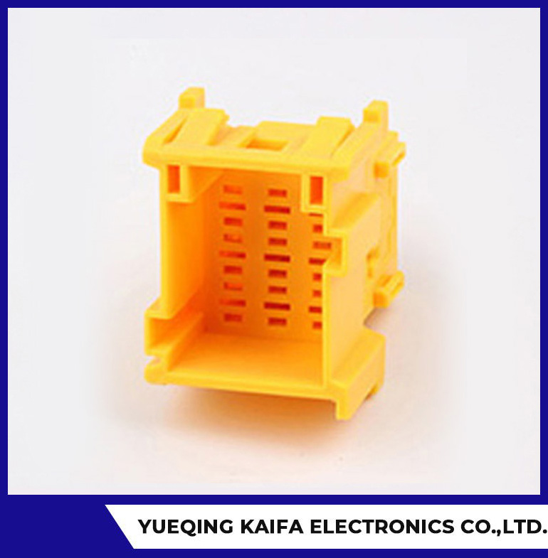 9 Pin Plastic Car Connector Plug
