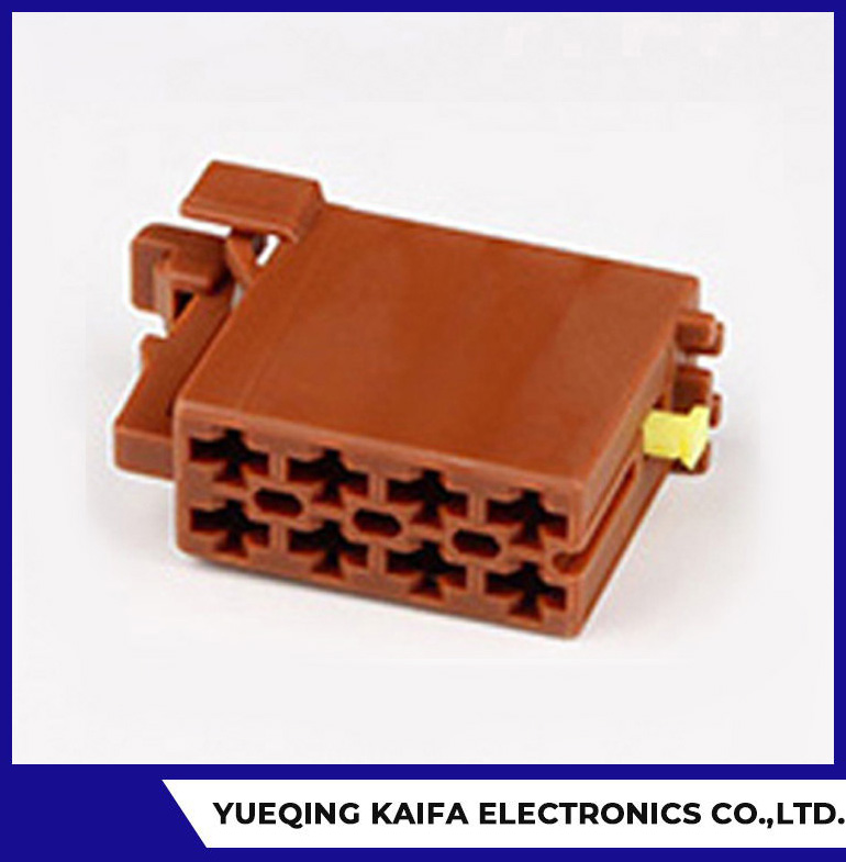 8 Pin Auto Electrical Connector