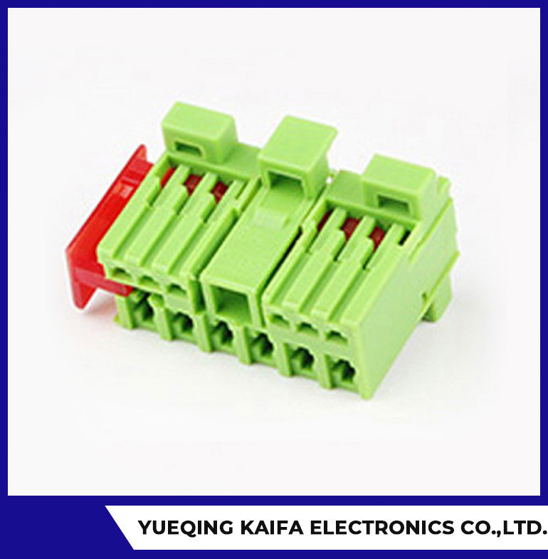 Complex Auto Connector Plug