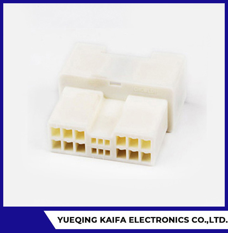 Complex Auto Wire Electrical Connector Plug