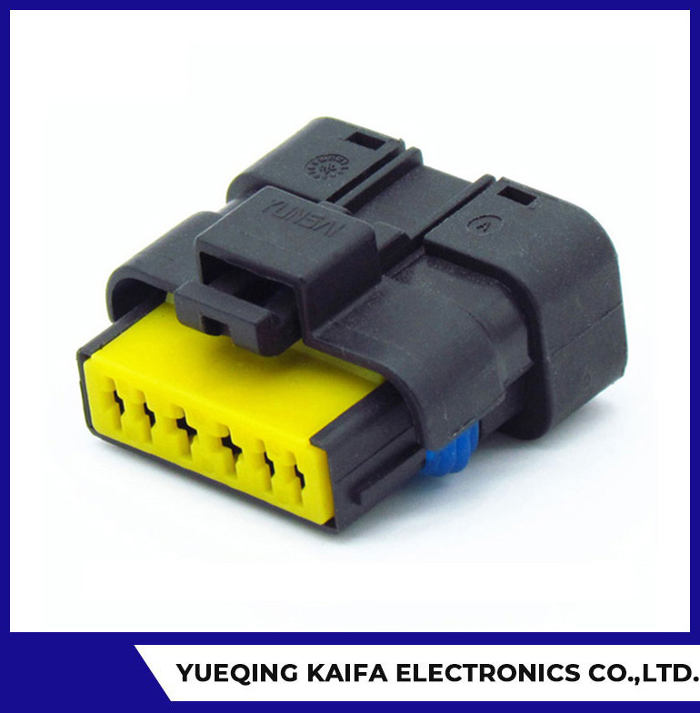 6 Amphenol FCI Female Connector Housing